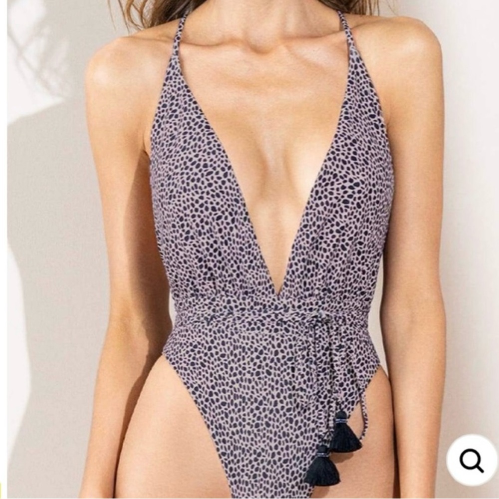 NWT Reversible Maaji Cheetah Safari Plunge One Piece Swimsuit